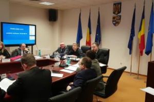 Profit record pentru Aeroportul Cluj. Pentru economii, consilierii judeţeni se oferă să apere ei Aeroportul în instanţă 