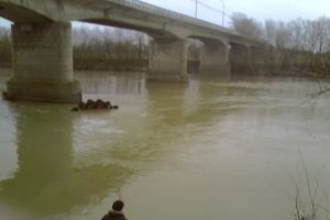 Podul peste râul Mureş de la Vinţu de Jos, construit în urmă cu 50 de ani, va fi consolidat. Investiţii de 6,7 milioane de lei