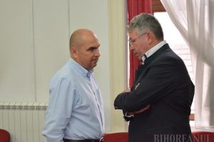 Concurenţa cu Primăria