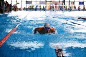 Inotatorii baimareni acuza conducerea Directiei de Sport ca le pune viata in pericol: Ne rupem ligamentele