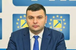 Sergiu Bîlcea: „PSD continuă asaltul pentru politizarea instituţiilor publice”