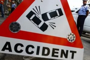 Accident rutier produs pe fondul nepăstrării distanţei de siguranţă în mers