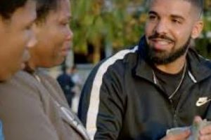 Celebrul rapper Drake a donat 1 milion de dolari în timp ce filma un videoclip VIDEO