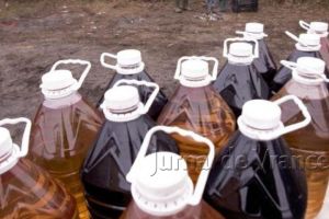 Dosar penal pentru un bărbat care şi-a vândut vinul la marginea DN2