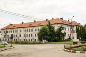 PERVERS prins când se masturba în faţa unui liceu. DETALII ȘOCANTE!