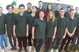 FOTO: Colegiul Tehnic „Ion D. Lăzărescu” Cugir, alături de Colegiul Militar ,,Mihai Viteazul” şi Colegiul Naţional H.C.C. din Alba Iulia, vor reprezenta judeţul Alba la Competiţia Naţională de Robotică din Bucuresti