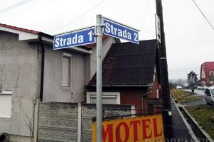 Numere bilingve: Primăria Oşorhei botează străzile cu numere, ca să nu bage zâzanie între români şi unguri (FOTO)