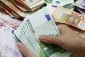 Euro isi continua parcursul ascendent