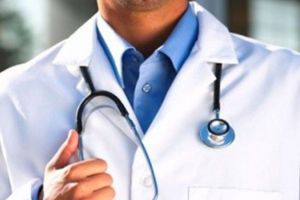 Medicii militari merg sa consulte oameni din satele de langa Timisoara