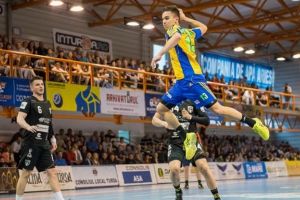 Echipa de handbal CSM Oradea are un jucător nou: Alexandru Laszlo, de la Potaissa Turda