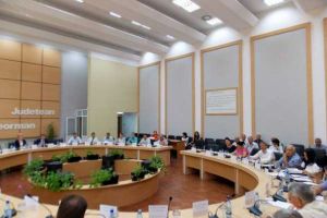 Episcopia a cerut Consiliului Judeţean să suplimenteze cu cinci posturi numărul personalului neclerical din biserici