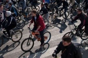 Peste 18.000 de persoane vor primi VOUCHERE pentru biciclete. Vezi lista beneficiarilor