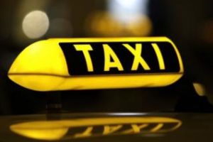 Curtea de Conturi CRITICĂ administrarea parcărilor din Cluj-Napoca. Poziţie dură faţă de standurile de taxi