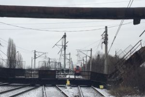 Circulaţia feroviară, reluată cu locomotive Diesel în Gara de Vest din Ploieşti UPDATE