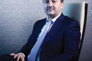 Parlamentar: 9.000 lei e o indemnizaţie decentă. Vreţi să venim desculţi sau în blugi?