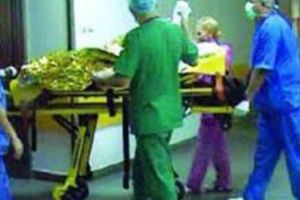 Şi-a dat foc în curte