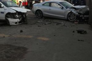 Accident pe Frunzişului. Trei persoane au fost rănite grav - FOTO