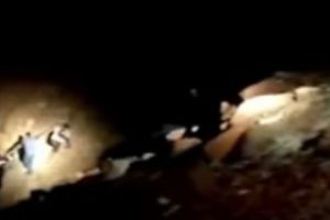 CARNAGIU pe ȘOSEA! Zeci de persoane au MURIT după ce AUTOCARUL în care se aflau a CĂZUT în GOL - VIDEO 