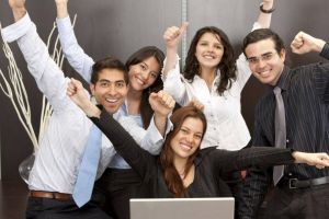 Peste 70% dintre companiile din România oferă angajaţilor tichete cadou