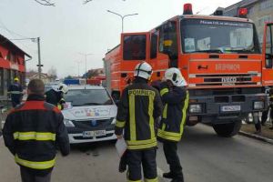 Explozie într-un apartament din Codlea. O femeie a fost rănită