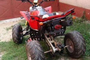 Străbunicul ATV-ist, dublu infractor la 80 de ani, în drum spre biserică