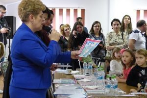 ,,Penelul Fermecat”, ediţia a XIII-a, faza zonală, vineri, la Grădiniţa ,,Gulliver” Suceava