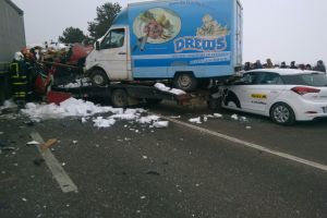 Accident cu trei victime pe Calea Republicii