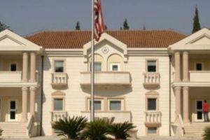 EXPLOZIE la Ambasada SUA din Muntenegru. Un bărbat a aruncat o GRENADĂ şi s-a sinucis. Autorităţile, în alertă