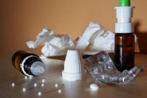 PRO sau CONTRA spray nazal pentru GRIPĂ? Specialiştii AMERICANI au spus totul despre medicament. Când se administrează 