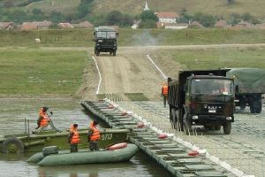 Soluţie de „forţă majoră” pentru viitorul pod de pontoane peste râul Mureş. Anunţul făcut de primarul Dorin Florea