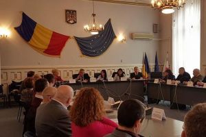 Prefectul Dănuţ – Emil Hălălai solicită Casei Judeţene de Pensii Alba urgentarea termenelor de soluţionare a cererilor de pensionare şi recalculare a pensiilor