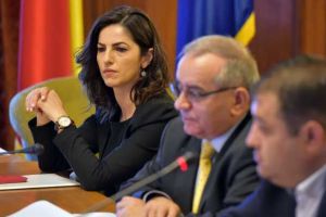 “Îmi face mare plăcere să mă întâlnesc personal cu oamenii, mă încarcă şi mă motivează enorm” – Violeta Răduţ, deputat PSD