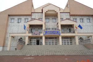 „Spectacolul Primăverii” pe scena Casei de Cultură Topliţa