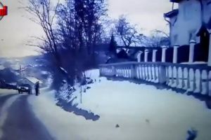 Cum s-a petrecut accidentul dintre două maşini de teren, la Dărmăneşti