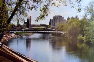 Lucrările la podul Centenarului închid circulaţia pe o porţiune a străzii Principatelor Unite