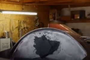 MIKE ”NEBUNUL”, lupul singuratic care îşi CONSTRUIEȘTE o RACHETĂ pentru a DEMONTA tot ce ȘTIM despre PĂMÂNT