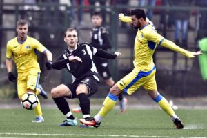 Petrolul revine pe sintetic