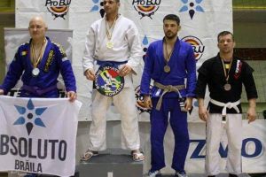 Jandarm din cadrul Grupării de Jandarmi Mobile Craiova campion la Cupa României la BJJ