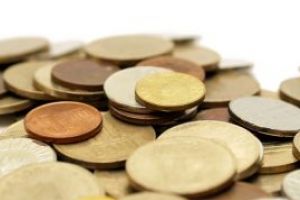 Euro a pierdut aproape un ban in ultimele zile