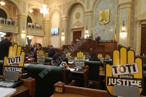 USR cere demisia lui Tudorel Toader  