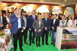 Drumul vinului în Bistriţa-Năsăud, promovat la Târgul de Turism al României