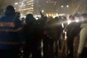 Tudorel, demisia!:Protest in Piata Victoriei. Oamenii ies in strada dupa anuntul lui Tudorel Toader  