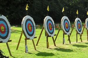 Campionatele Naţionale de tir cu arcul se desfăşoară la Deva