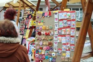 Târgul de Mărţişor îşi deschide porţile, luni, în Piaţa Unirii