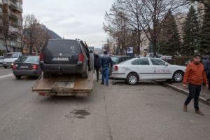 Şapte maşini avariate din cauza unui şofer neatent