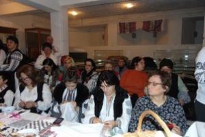 Întâlnirea „Româncuţelor” – cerc de creaţie populară, la Sfântu Gheorghe