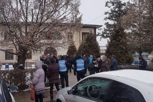 La Ştefăneşti, din nou în stradă