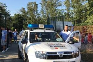Poliţia locală Sebeş recomandă şoferilor să folosească doar parcările şi să renunţe la oprirea pe trotuare sau spaţii verzi. Locurile în care se opreşte cel mai adesea neregulamentar
