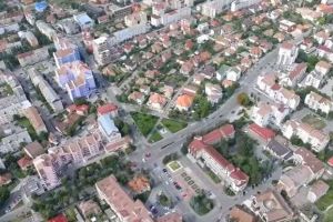 Când vor fi reparate şi spălate străzile din Bistriţa