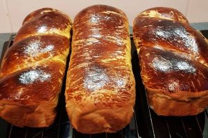 Pâinea tradiţională făcută la Chiochiş ajunge şi la Bistriţa. Unde o puteţi găsi